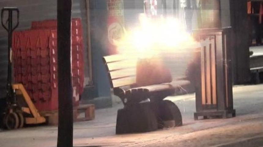 Eskişehir'de Ş&uuml;pheli Valizden Kadın Giysileri &Ccedil;ıktı