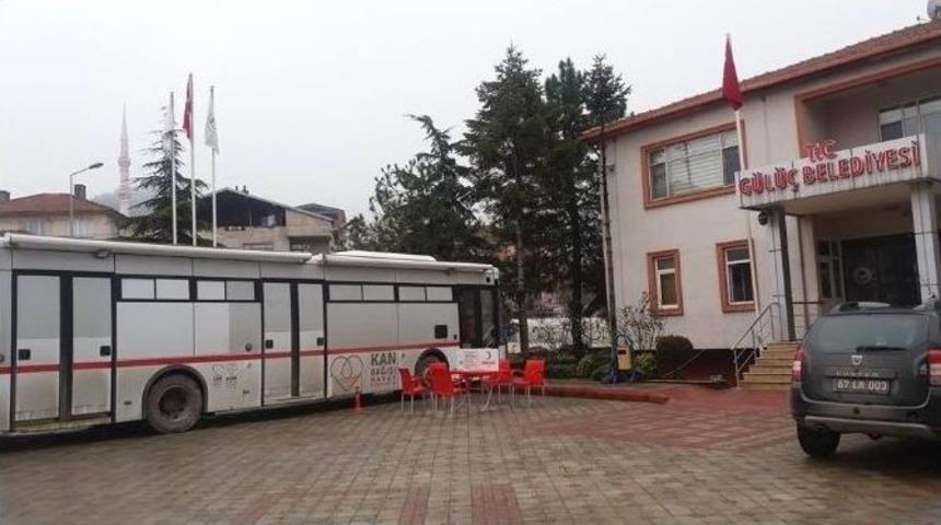 G&uuml;l&uuml;&ccedil; Halkından Kan Bağışı Kampanyasına Yoğun İlgi