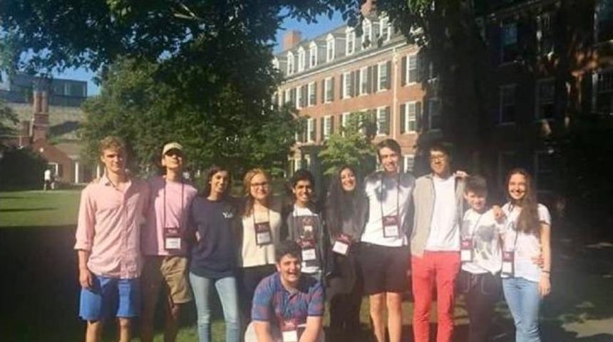 Yale &Uuml;niversitesin&rsquo;de T&uuml;rkiye&rsquo;yi Temsil Eden Gkv&rsquo;li