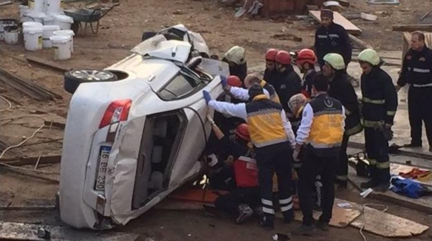 Okul İnşaatına U&ccedil;an Otomobilin S&uuml;r&uuml;c&uuml;s&uuml; Hayatını Kaybetti