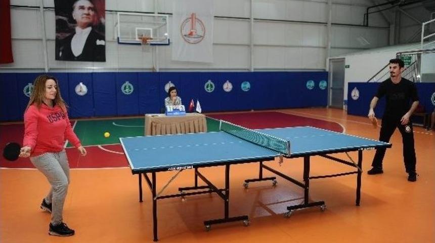 Karşıyaka Belediyesinin Personelleri Turnuvada Buluştu