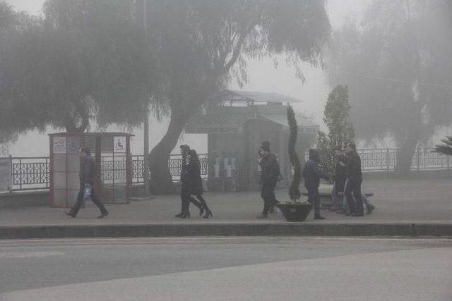 Hatay’da Hava Trafiğine Sis Engeli