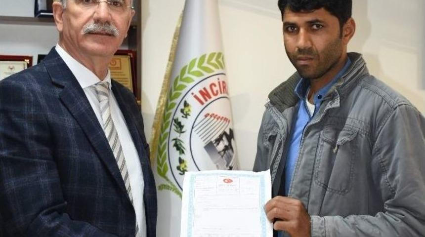 40 Yıllık Tapu Sorununu Başkan Kale &Ccedil;&ouml;zd&uuml;