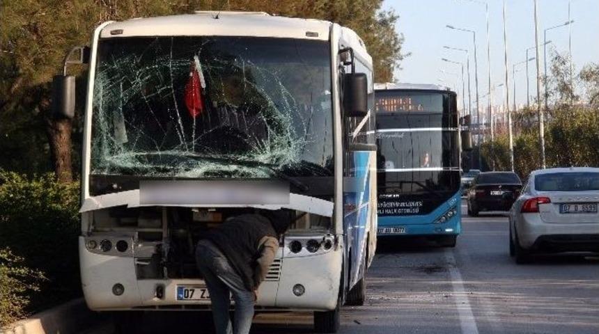 Antalya&rsquo;da Zincirleme Kazası: 9 Yaralı