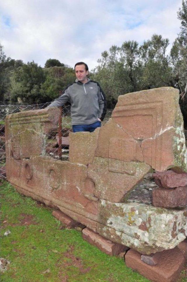 Aigai de 2 Bin 200 Yıllık Okul Müdürü Lahiti Bulundu 2