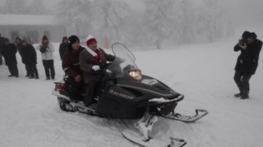 Vali Ahmet Hamdi Nayir: Murat Dağı Kayak Merkezi Sadece Bölgeye Değil, Tüm Dünyaya Hizmet Etmeli