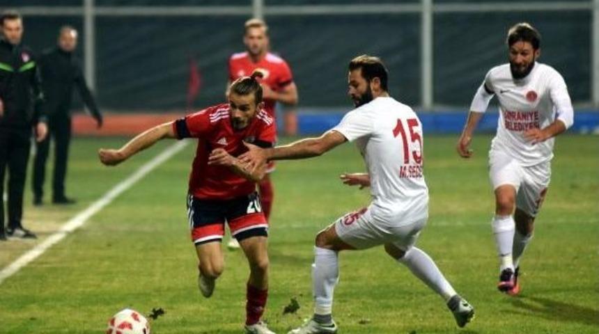 Altınordu'da Yeni Transferlerden Bir Tek Abd&uuml;lkadir Akımda Kaldı