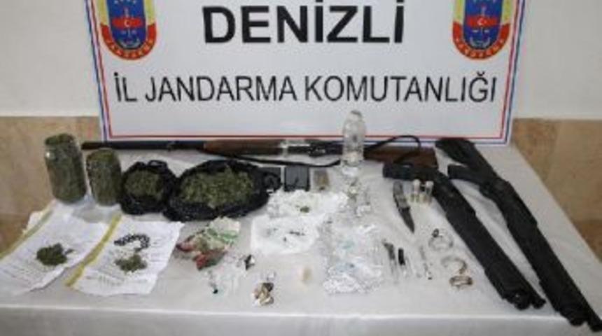Denizli'de Uyuşturucuya 10 G&ouml;zaltı
