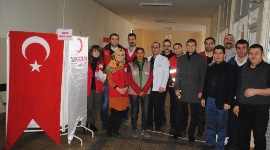 Aydınlı Gen&ccedil;lerden Kızılay&rsquo;ın Azalan Kan Stoklarına Destek