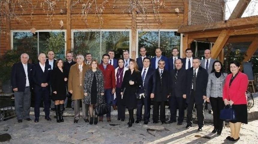 Başkan Gen&ccedil;, Banka M&uuml;d&uuml;rlerinin Kahvaltısına Katıldı