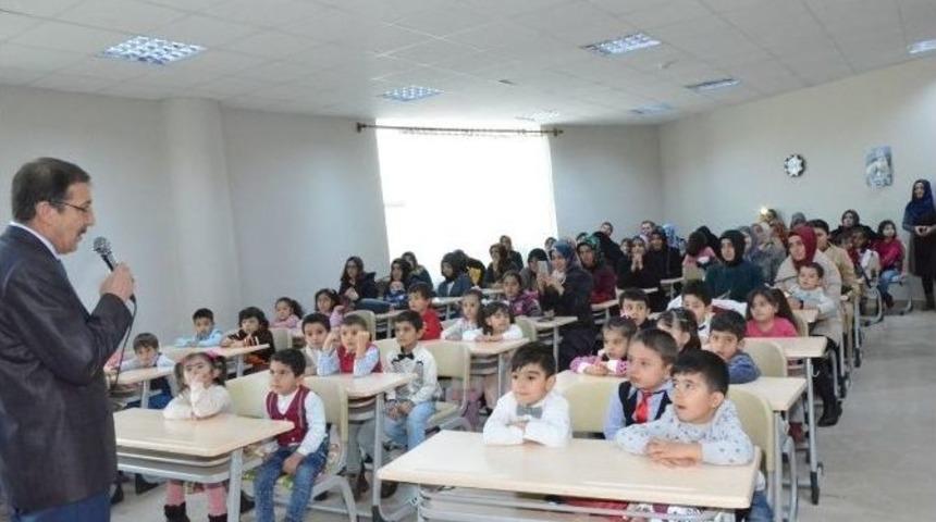 Paland&ouml;ken Belediyesi Kreşinde İlk Karne Heyecanı Yaşandı