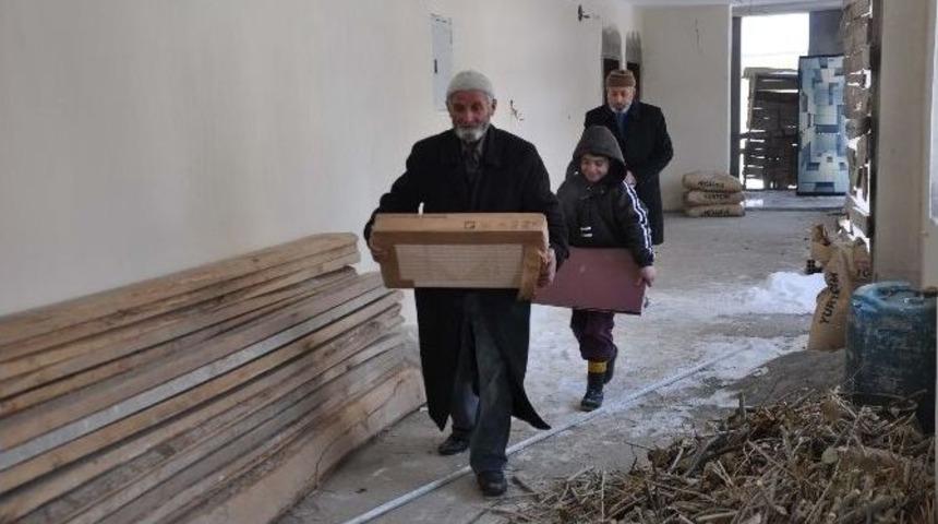 K&ouml;y İmamından &Ouml;rnek Davranış