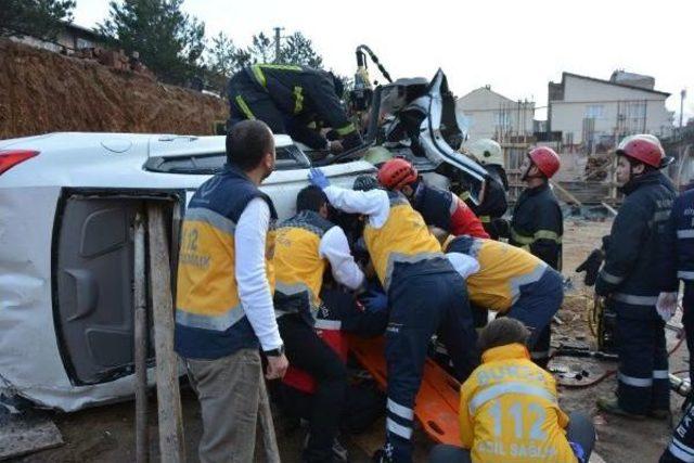 Otomobiliyle Temel Çukuruna Uçan Hukuk Fakültesi Öğrencisi Öldü