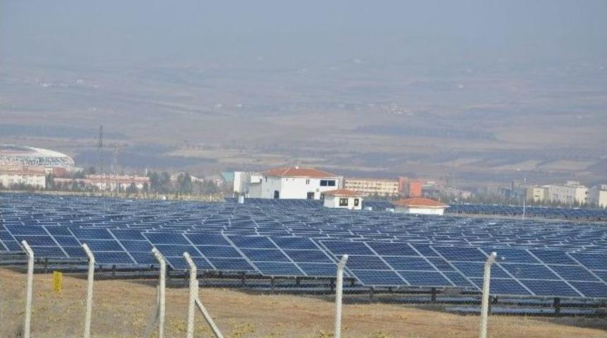 İn&ouml;n&uuml; &Uuml;niversitesi, G&uuml;neş Enerji Santraliyle 2 Yılda 5 Milyon 600 Bin Tl Katma Değer Sağladı