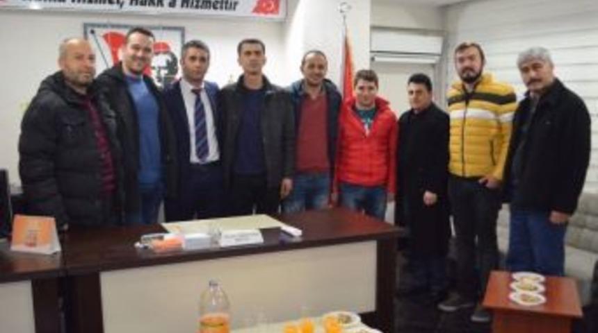 Gen&ccedil;lik Kollarından Yenimahalle Muhtarına Ziyaret