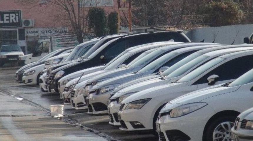 D&ouml;vizdeki Y&uuml;kseliş İkinci El Otomobil Piyasasını Da Vurdu