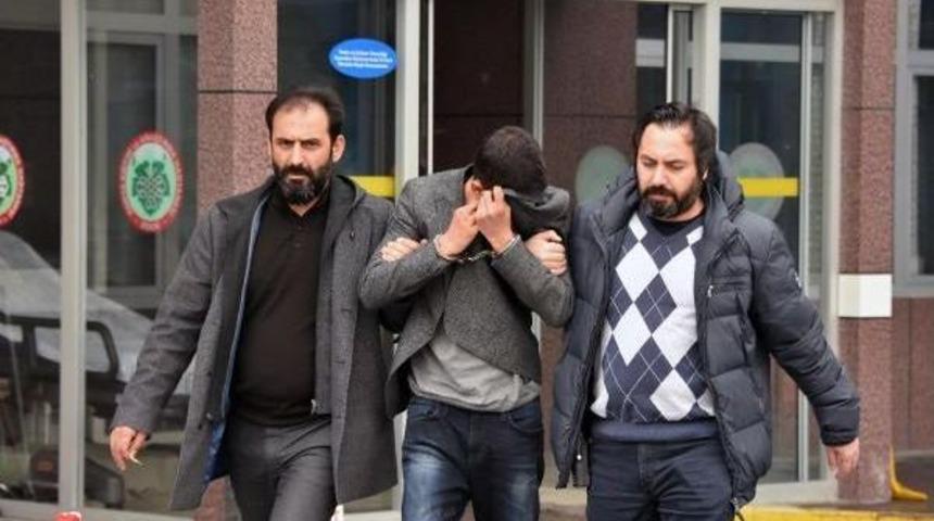 Telefon Dolandırıcıları, &Ccedil;ifti Aynı Anda Dolandırdı