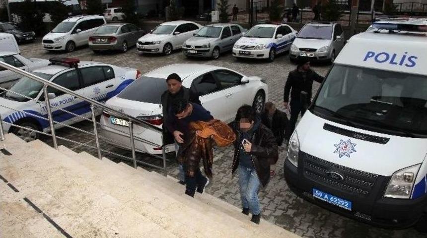 Otomobil Hırsızlığından 5 Kişi G&ouml;zaltına Alındı