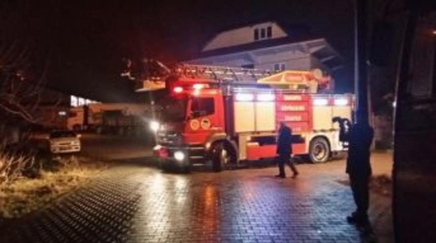 Gen&ccedil; Kız İnşaata &Ccedil;ıkarak İntihar Etmek İstedi