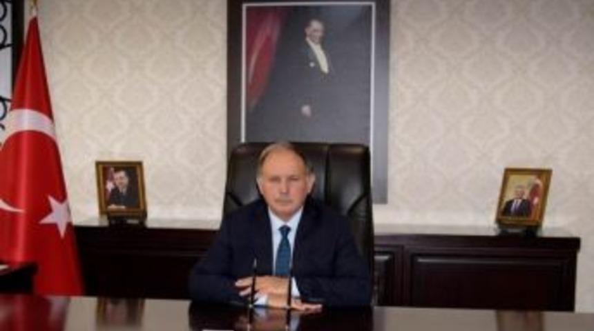 Artvin Valisi&rsquo;nden &Ouml;ğrenci Velilerine Kritik Uyarı