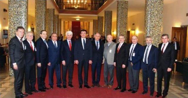 Başbakan Yıldırım a, Meclis te İneg&ouml;l K&ouml;ftesi Ikram Ettiler 3