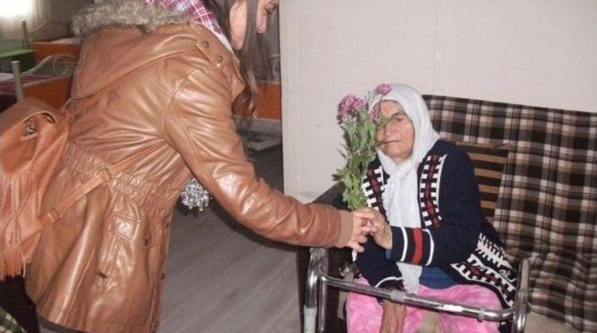 &Ouml;ğrencilerden &rsquo;&ouml;zel&rsquo; Konser