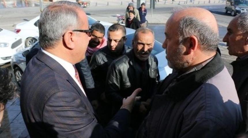 Vatandaşlardan Şanlıurfa B&uuml;y&uuml;kşehir Belediyesine İş Tepkisi