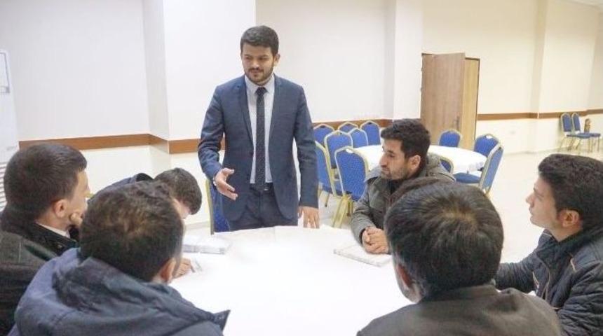 Ak Parti Gen&ccedil;lik Kolları, Başkanlık İ&ccedil;in Gen&ccedil;lerle Bir Araya Geliyor