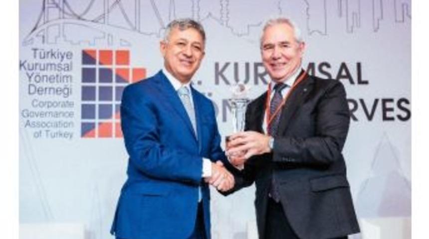 Türkiye Kurumsal Yönetim Derneği’nin ’zirve’ Ödülü Sahibini Buldu