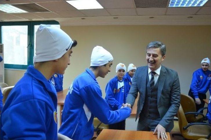 Başkan Şirin Sporcu Öğrencileri Ağırladı