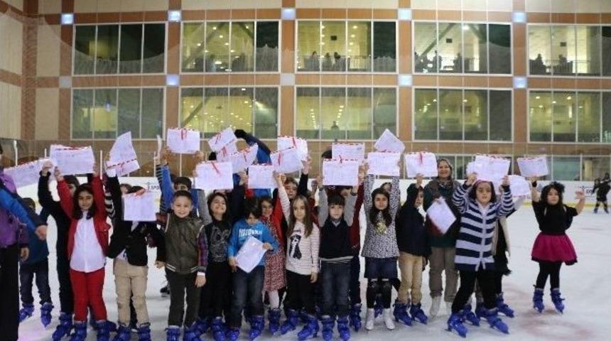 İbb&rsquo;den &Ouml;ğrencilere Karne Hediyesi