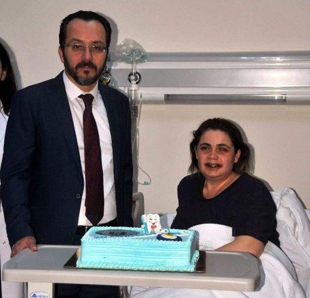 Ad&uuml; Diş Hekimliği Fak&uuml;ltesi 1000&rsquo;inci Hastasını Kabul Etti 2