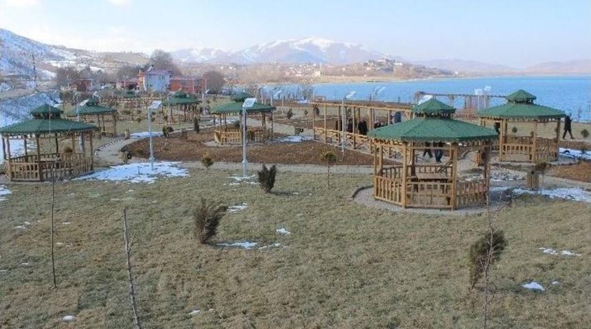 Sivricede &rsquo;15 Temmuz Şehitler Parkı&rsquo;