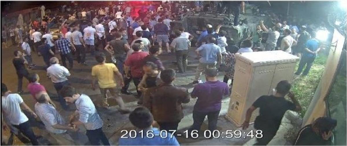 Dosyanın Tek Makt&uuml;l&uuml; Piyade T&uuml;feğini Vermek İstemeyen Askerin Ateş A&ccedil;ması Sonucu Şehit Olmuş