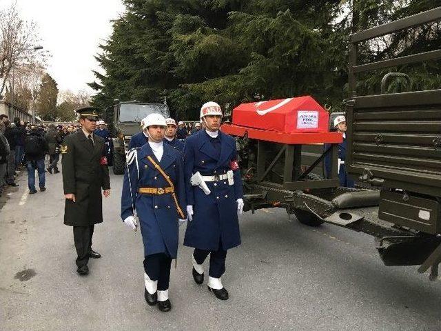 Kırgızistan’da Uçak Kazasında Ölen Üç Mürettebat İçin Cenaze Töreni Düzenlendi