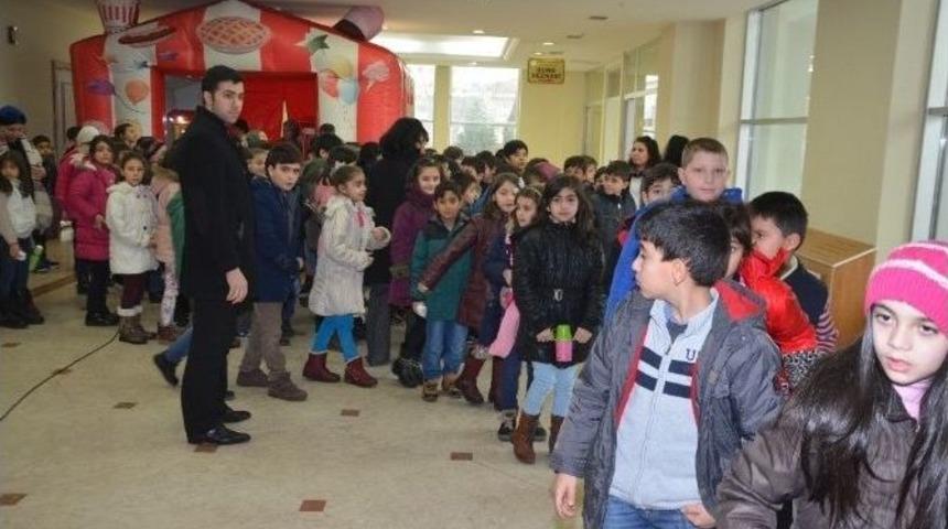 K&ouml;rfezli &Ccedil;ocuklara Sinema Keyfi