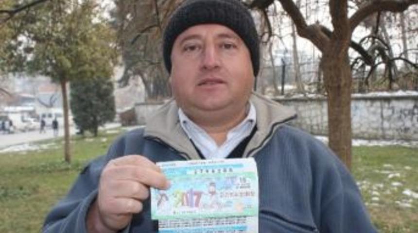 Şakacı Milyoner Trafik Canavarı &Ccedil;ıktı