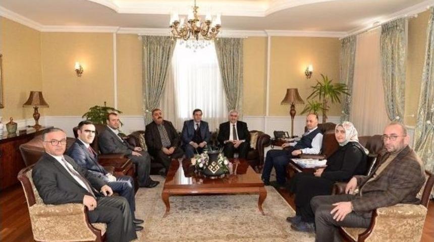 Ak Parti Y&uuml;r&uuml;tme Kurulu&rsquo;ndan Protokol Gezisi