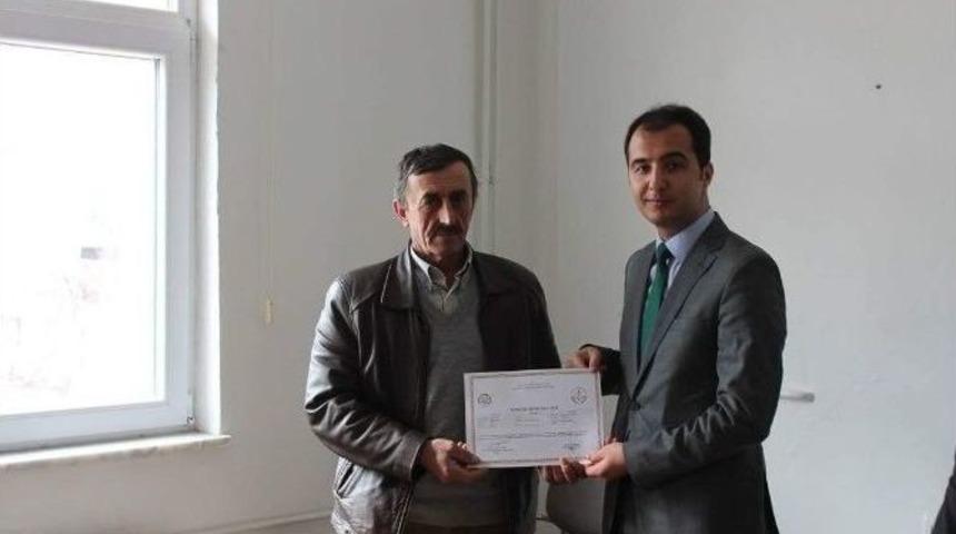 İn&ouml;n&uuml;&rsquo;de &Ccedil;obanlara Sertifika Verildi