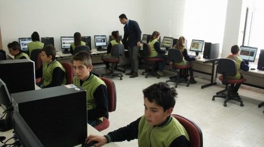 Yozgat&rsquo;ta K&ouml;y Okuluna Teknoloji Sınıfı Kuruldu