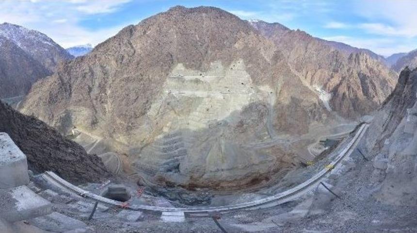 Yusufeli Barajı&rsquo;nda Ana Kayaya Ulaşıldı