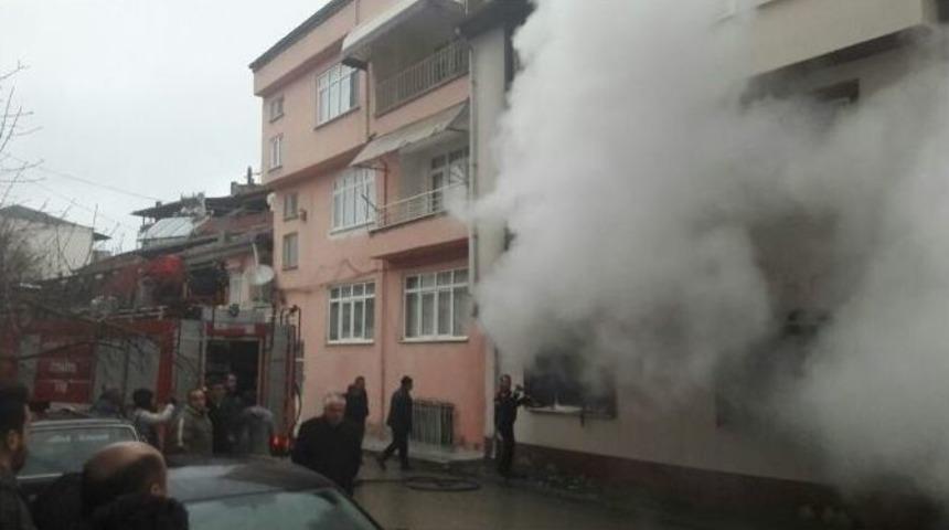 &Ouml;ğrenci Evinde Yangın