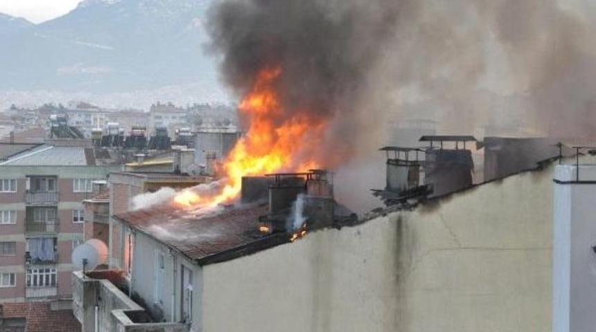 Diyanet Lojmanında Korkutan Yangın