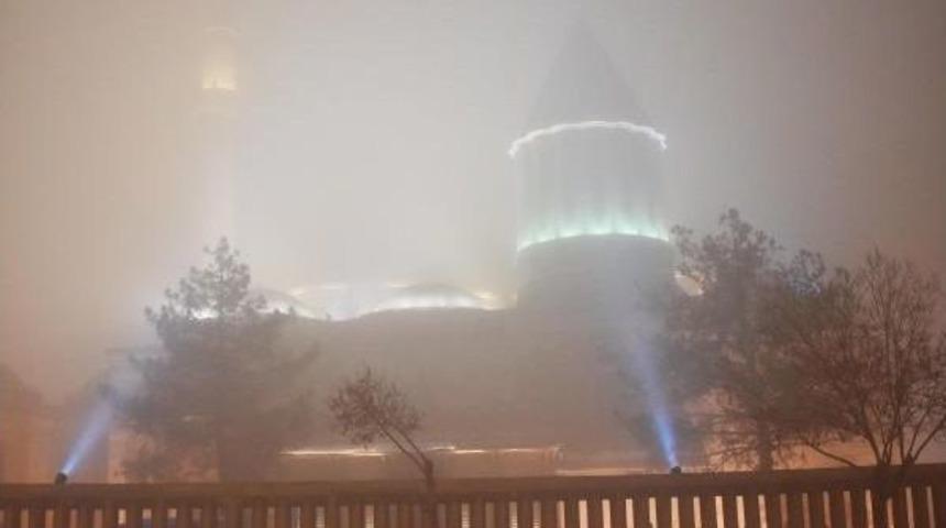 Konya'da Hava Ulaşımına Sis Engeli