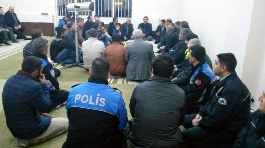 Emniyet M&uuml;d&uuml;r&uuml; Alper, Vatandaşlar İle Huzur Toplantısında Bir Araya Geldi