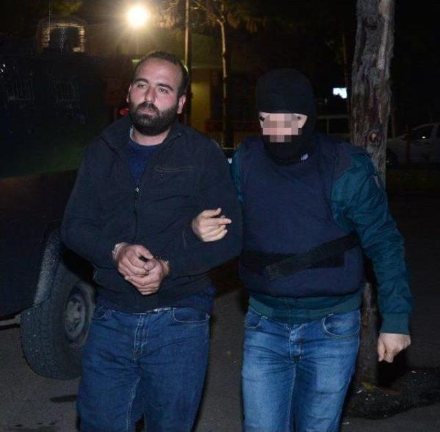 Adana'da Deaş Ve Tkp Operasyonu: 15 Gözaltı