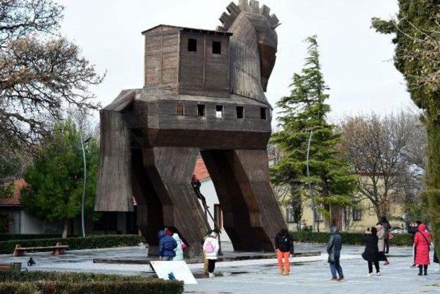 Ter&ouml;r Korkusu Truva yı Da Vurdu 1