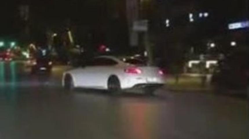 (&ouml;zel Haber) İki Trafik Magandası Bağdat Caddesi&rsquo;nin Altını &Uuml;st&uuml;ne Getirdi