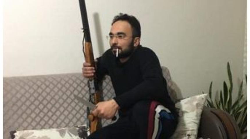 Diriliş Dizisini İzleyen Kırşehirli Esnafın Fotoğrafı Tıklanma Rekoru Kırıyor