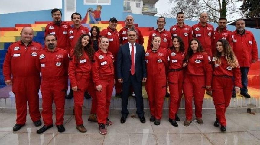 Teneff&uuml;s Park&rsquo;ta Karne Şenliği